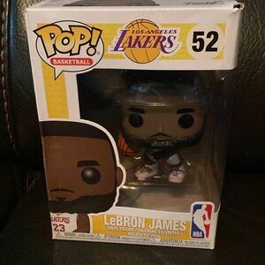Lebron James POP 52 LA LAKERS